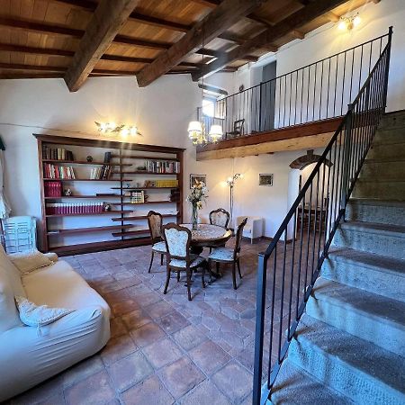 Villa Ancient Farmhouse With Private Heated Hot Tub And Pool Casola in Lunigiana Exterior foto